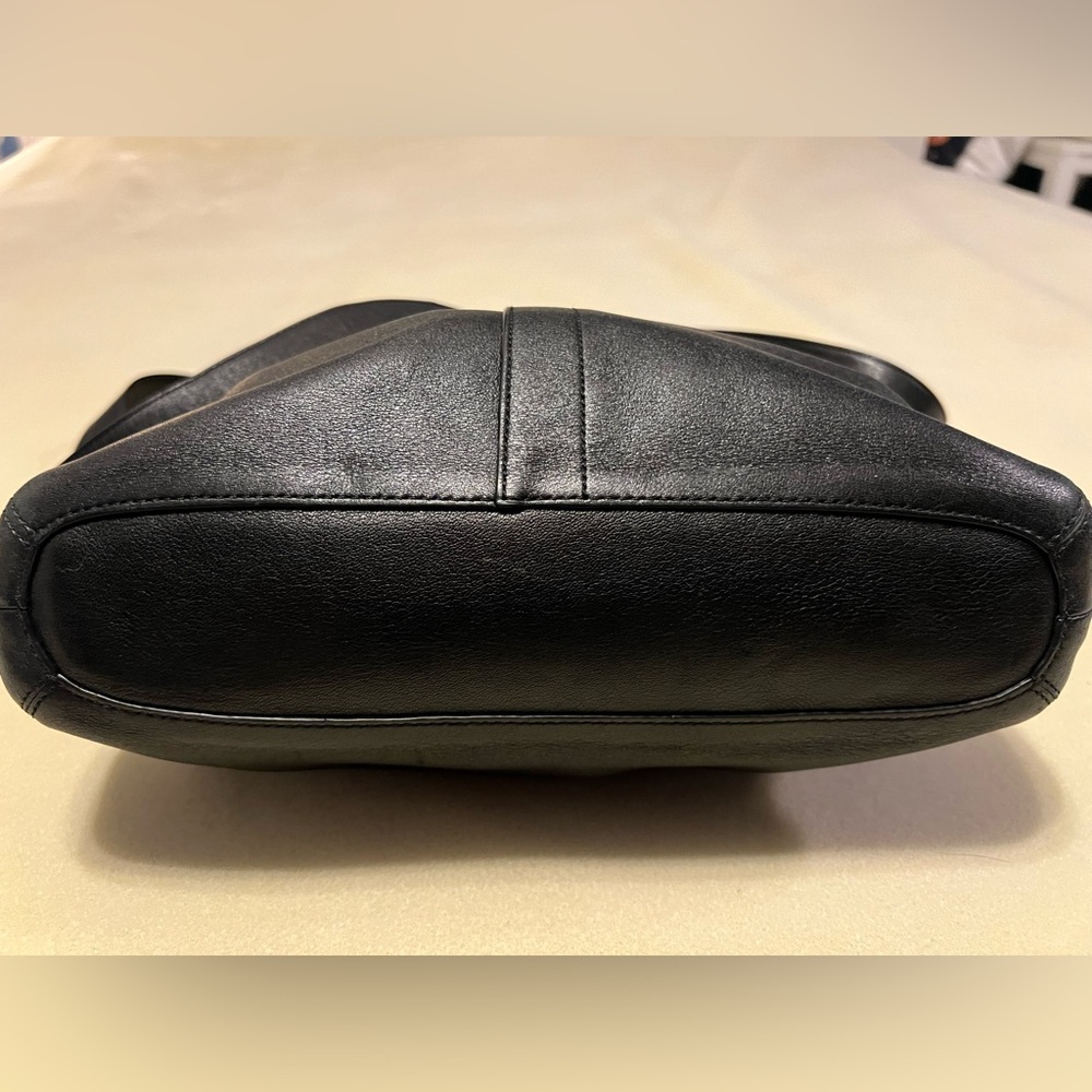 COACH 9188 Authentic Vintage Legacy Soho Hobo Black Leather Crossbody Purse - Picture 8 of 10